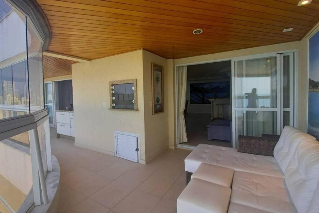 Frente Mar De - Av Atlantica Apartamento *