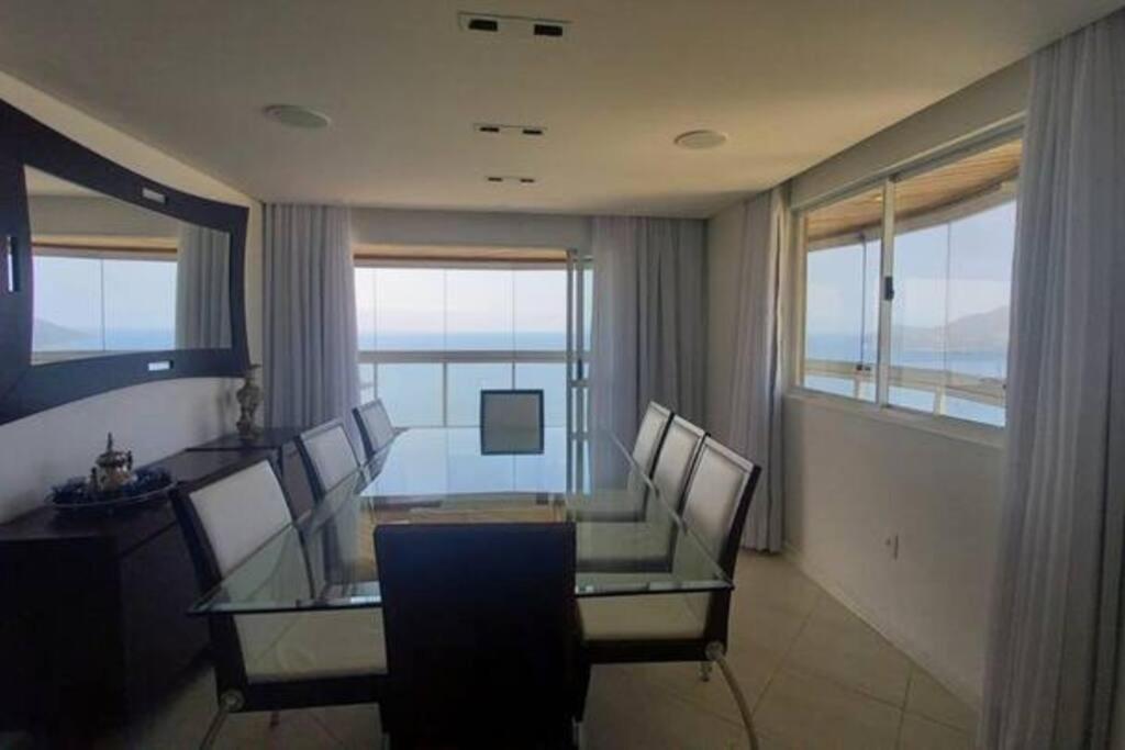 Frente Mar De - Av Atlantica Apartamento *